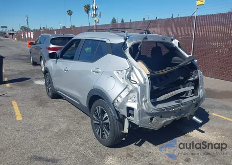 2019 Nissan Kicks Sr из США, поврежденный, VIN 3N1CP5CU2KL528202